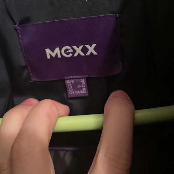 parka - Picture 2 of 5